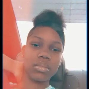 Meet your Posher, Makayla